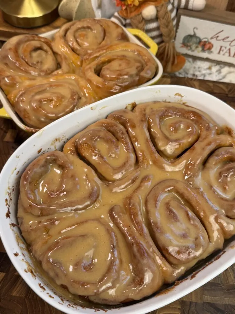 Pumpkin Spice Latte Cinnamon Rolls